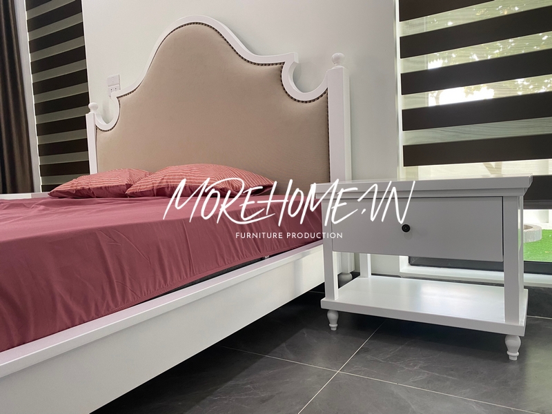 Giường ngủ gỗ tự nhiên màu trắng bọc da đầu giường tân cổ điển tô điểm trang trí thẩm mỹ cho không gian và mang tới những giấc ngủ ngon